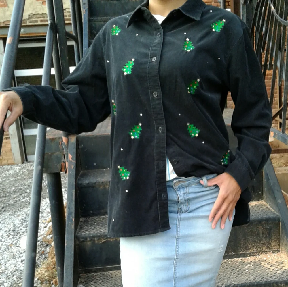 Corduroy button up shirt Christmas trees + sequins - Picture 1 of 8